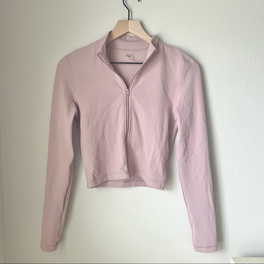 Aritzia Tna workout top